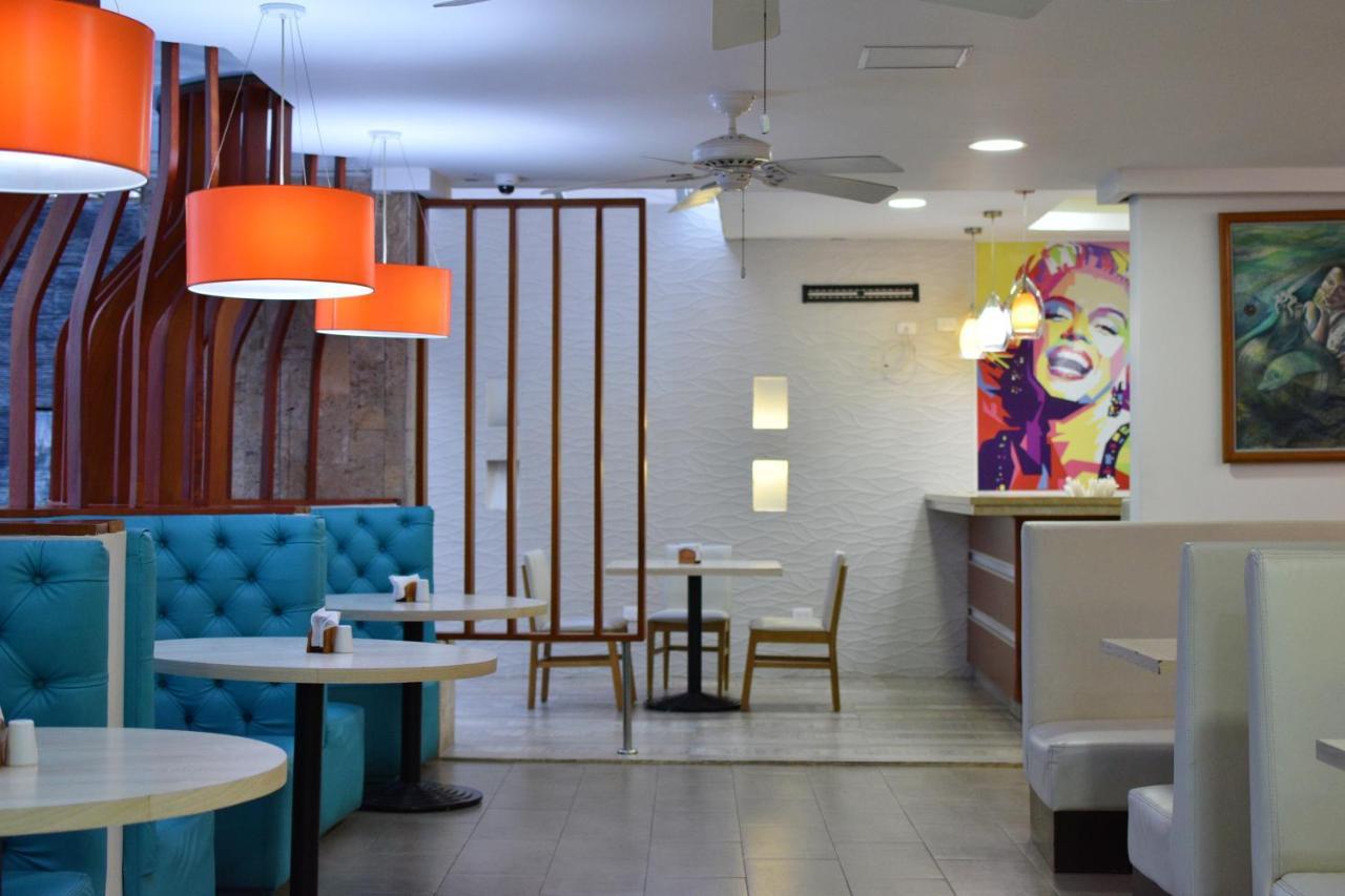 Hotel La Riviera Санта-Марта Экстерьер фото