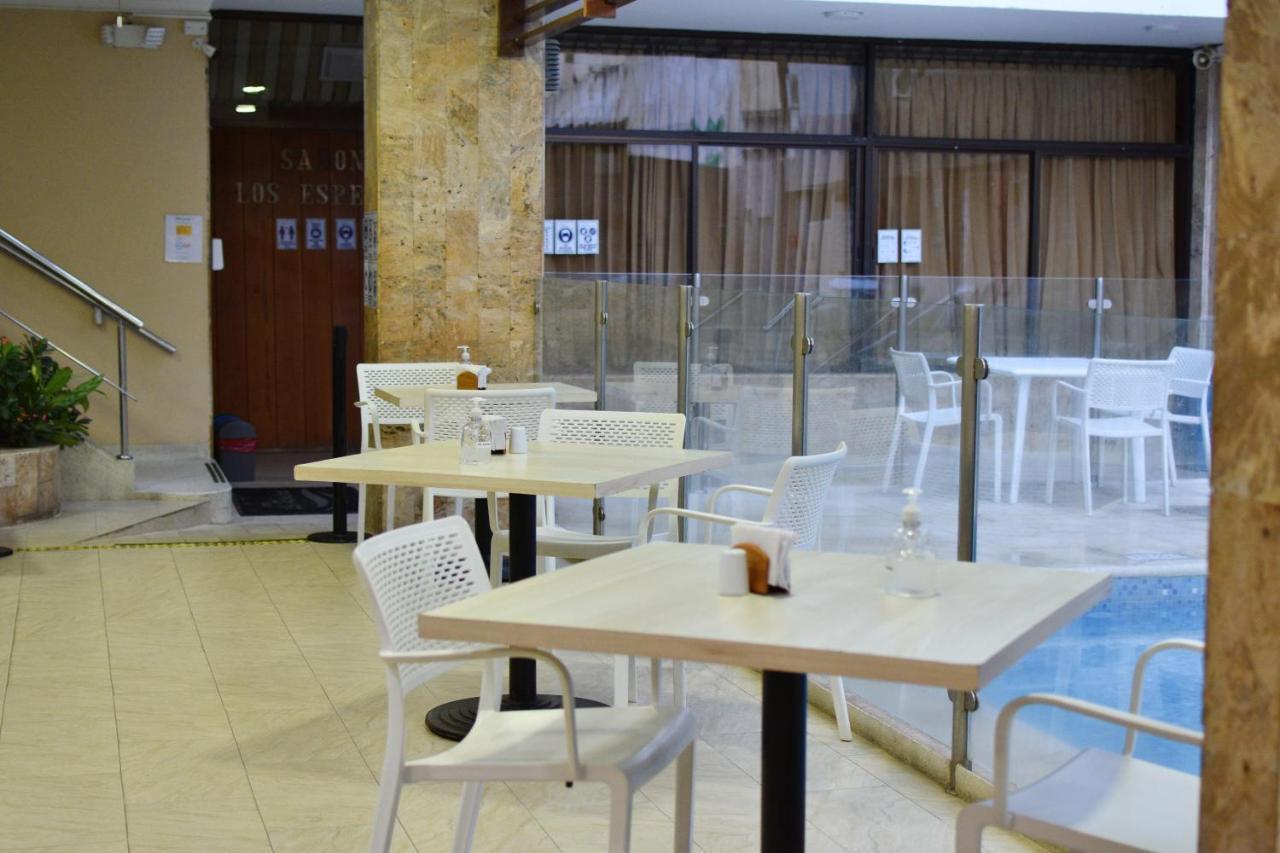 Hotel La Riviera Санта-Марта Экстерьер фото
