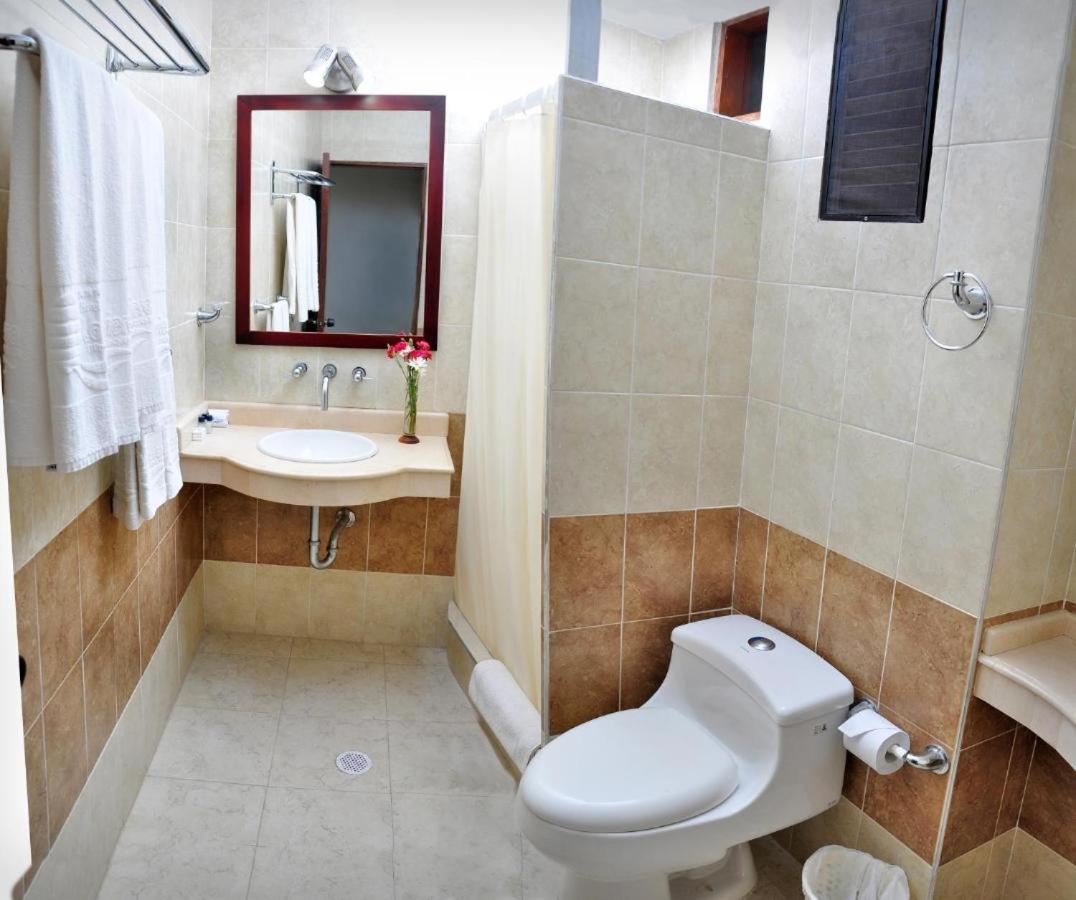 Hotel La Riviera Санта-Марта Экстерьер фото